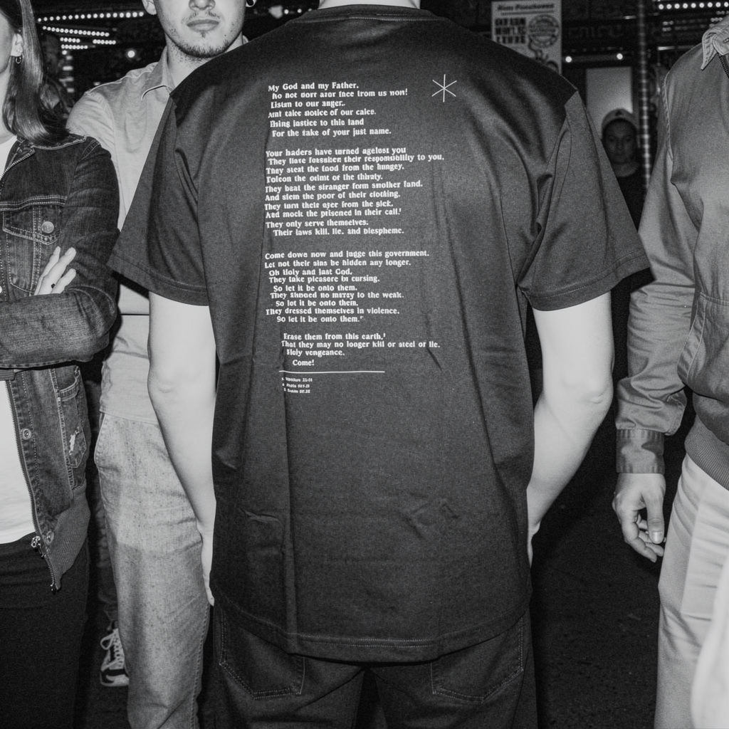 Against an Oppressive Government - T-Shirt